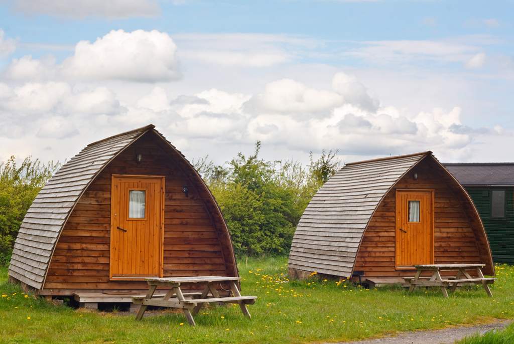 Glamping in Snowdonia - Cadair Idris hiking adventures with views of mountains in Snowdonia #adventure #luxurytents #yurts #glampingpods #lodges #cabins #traveltips #UK #wales #mountains #hiking Luxury Glamping Pods Snowdonia